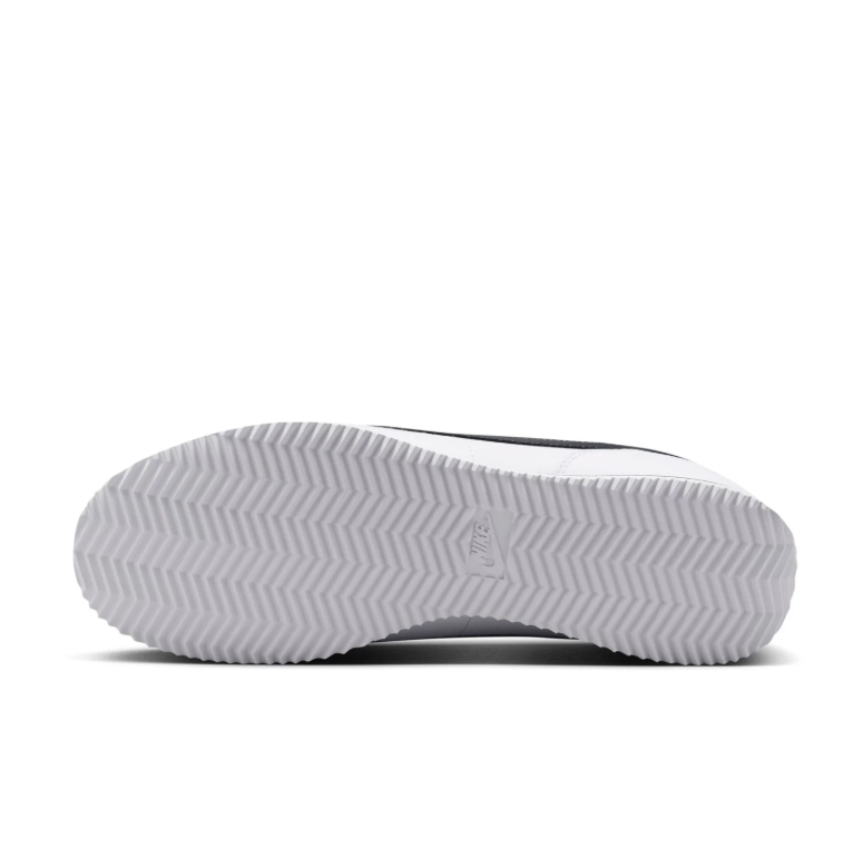 Nike White & Black Low-Top Sneakers with Herringbone Sole