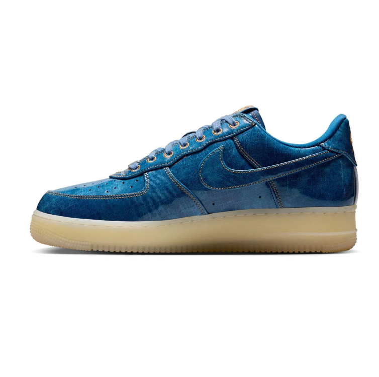 Nike Blue Textured Low-Top Sneakers with Translucent Cream Sole
